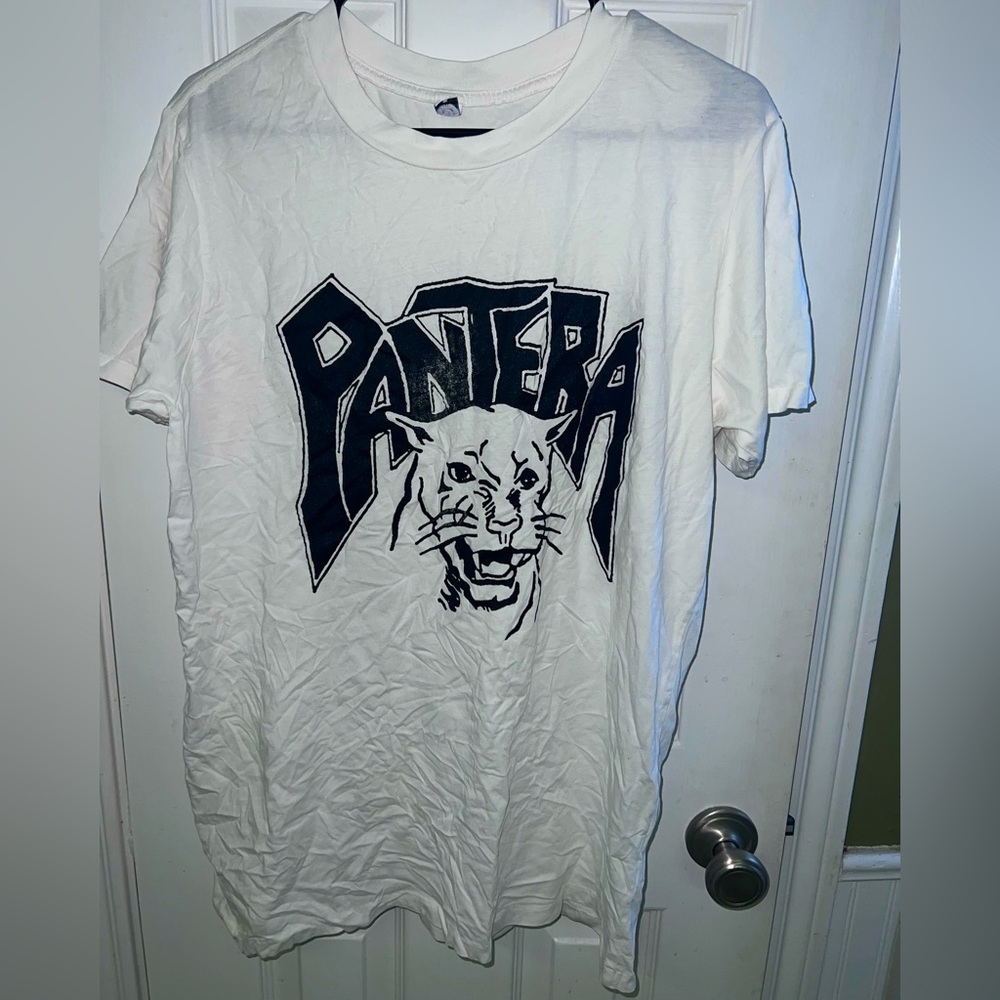 Soft vintage Pantera T from Local Boogieman